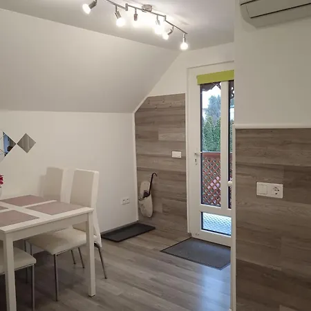 Petra Vendeghaz * Fonyód