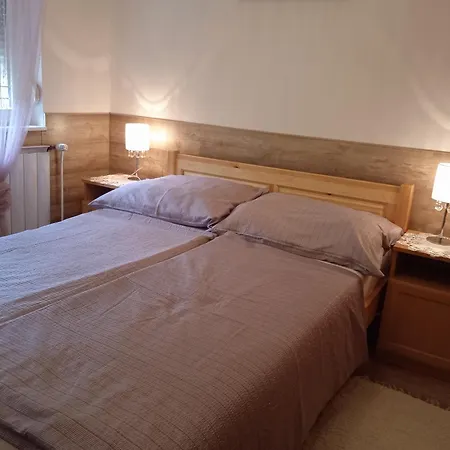 Petra Vendeghaz Fonyód