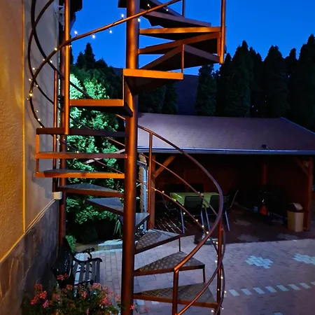 Apartament Petra Vendeghaz *