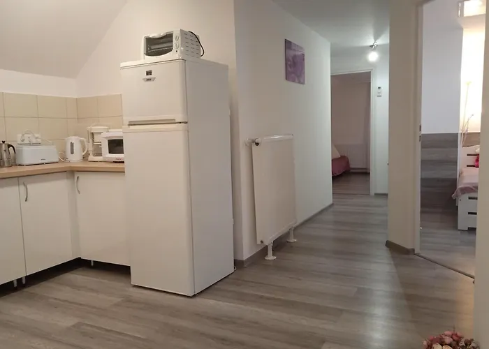 Petra Vendeghaz * Fonyód