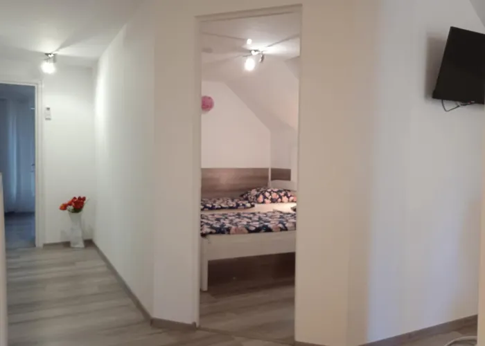 Petra Vendeghaz * Fonyód