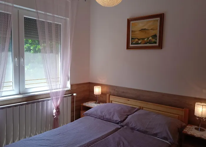 דירה Petra Vendeghaz *