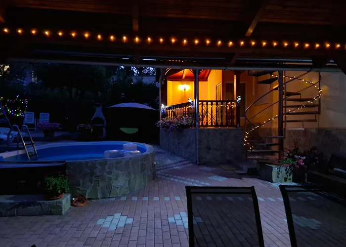 Petra Vendeghaz דירה *