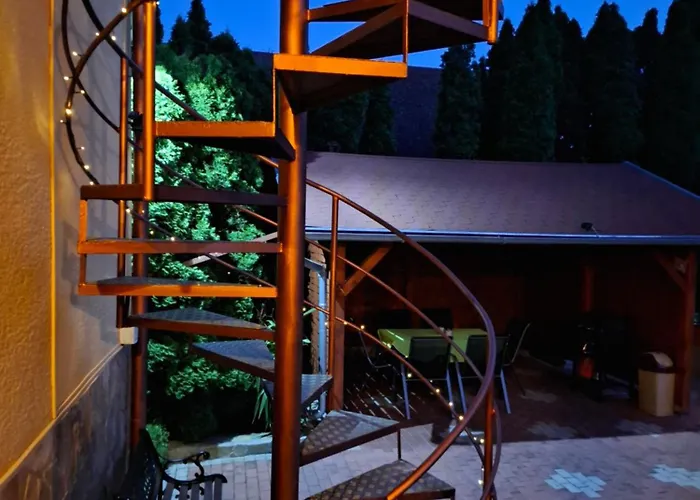 דירה Petra Vendeghaz *